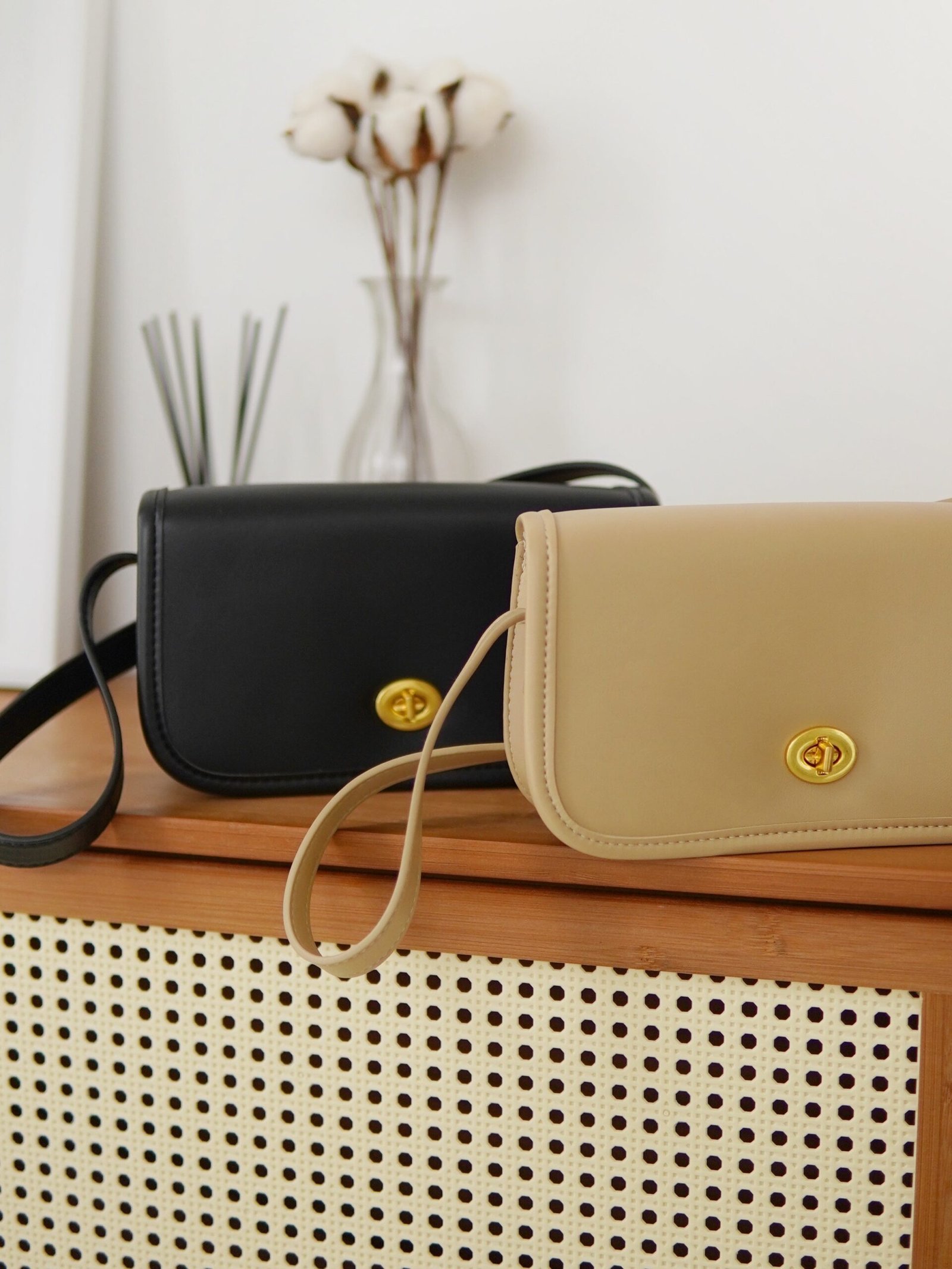 AMOUR SHOULDER BAG - Image 2